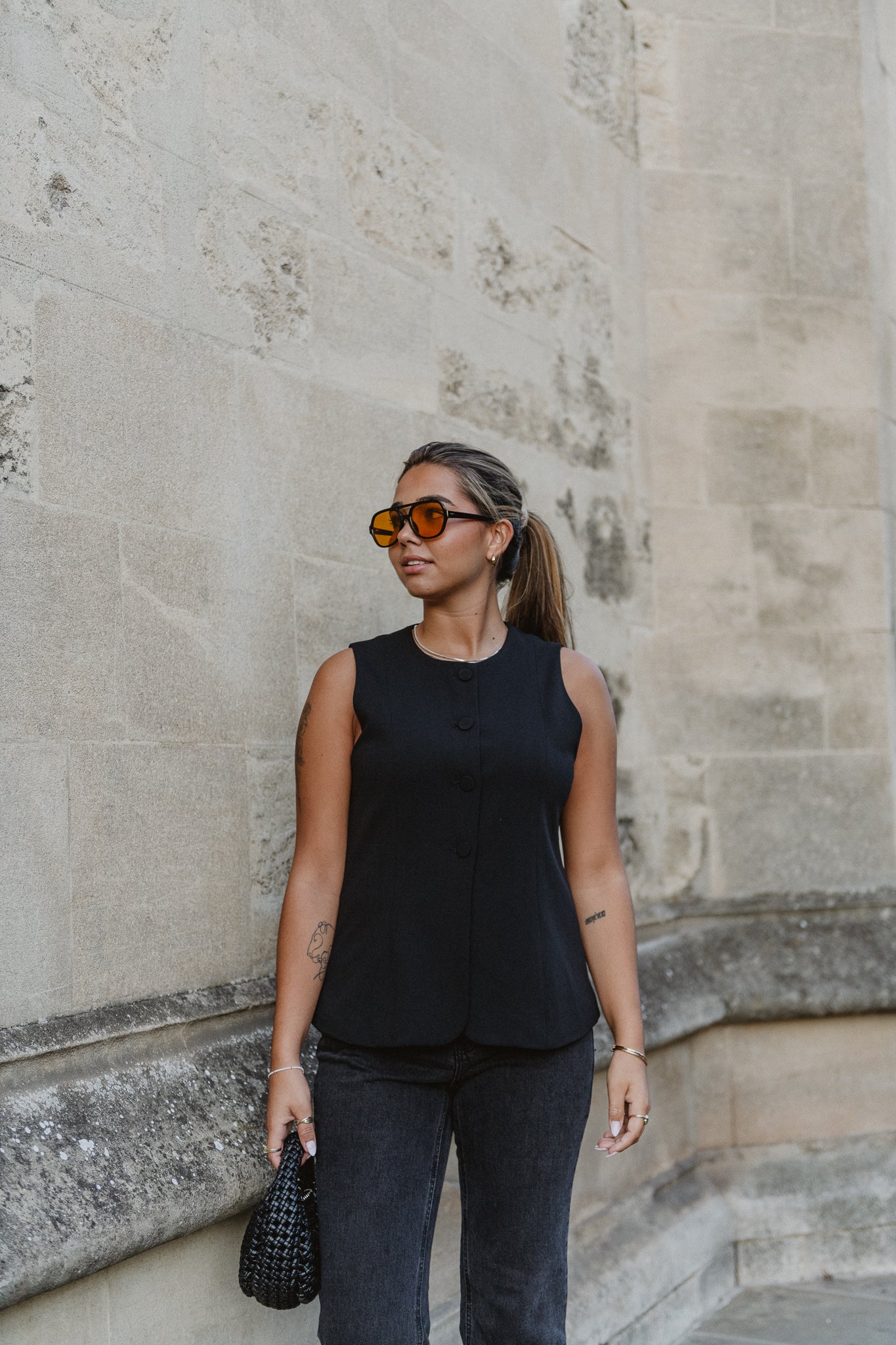 VMBERLIN Top - Black